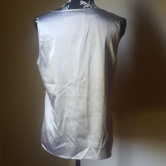 Chico's 💙Silver Metallic Tank Top - Picture 4 of 6